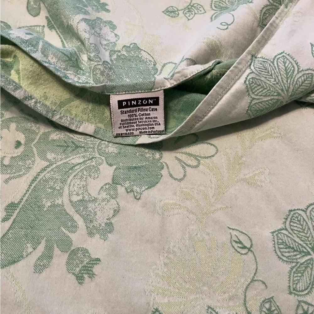 Pinzon 5  Pillow Cases  / Medallion Floral Portugal 100% Cotton